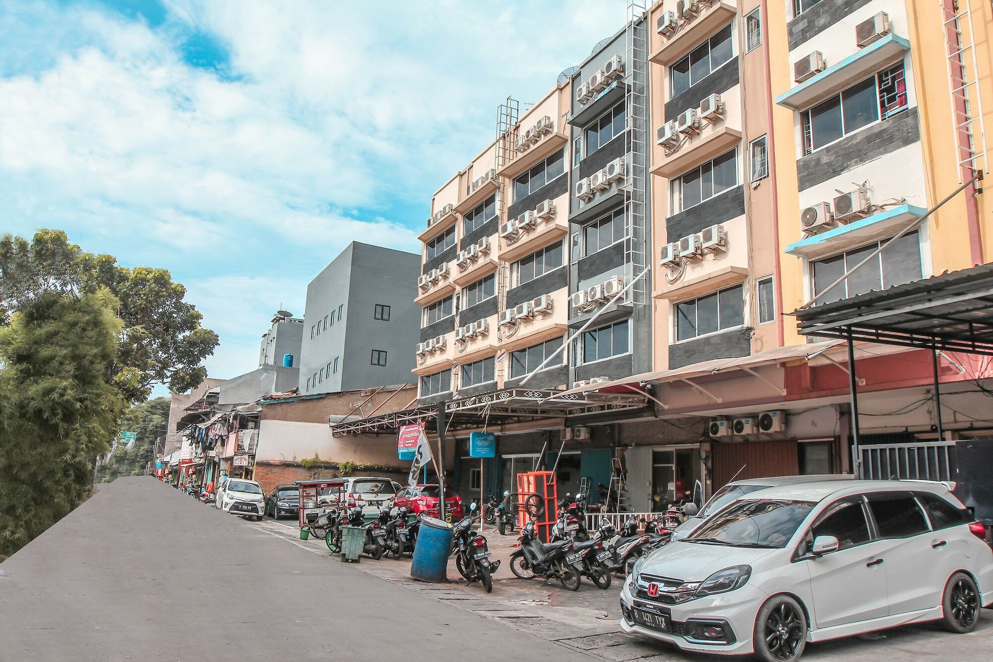 Oyo 383 Env Residence جاكرتا المظهر الخارجي الصورة